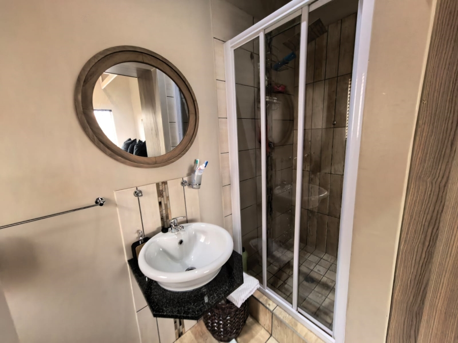 3 Bedroom Property for Sale in Waterval East North West